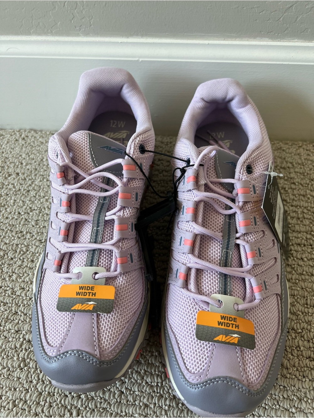 Avia Women's Elevate Athletic Sneakers size 12w NWT $20